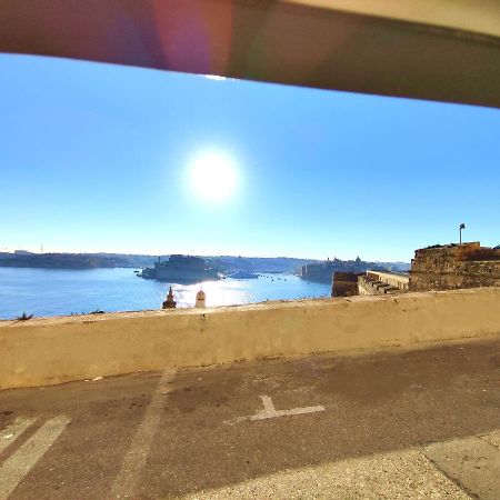 Ripple 23 Savynomad Harbour Residences Valletta Bagian luar foto