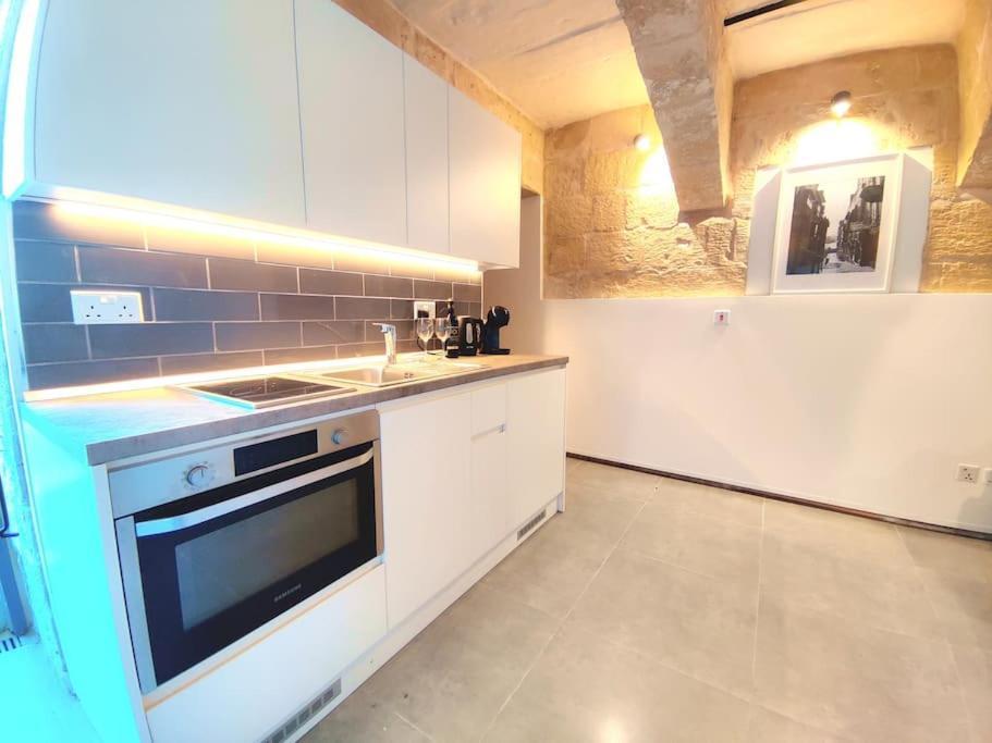 Ripple 23 Savynomad Harbour Residences Valletta Bagian luar foto