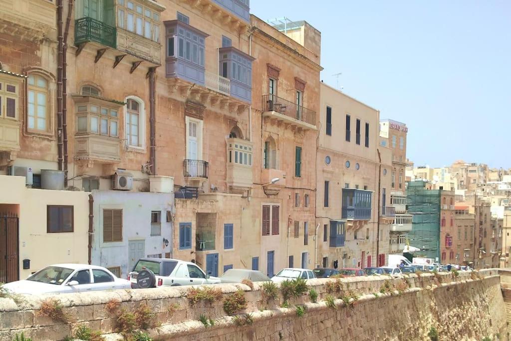 Ripple 23 Savynomad Harbour Residences Valletta Bagian luar foto
