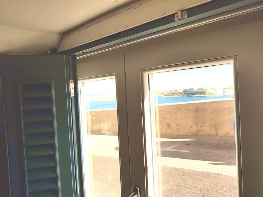 Ripple 23 Savynomad Harbour Residences Valletta Bagian luar foto